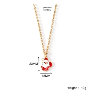 Detail of Santa Claus enamel pendant with 55+8cm gold chain and precise dimensions