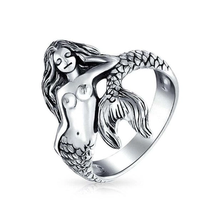 Bague sirène vintage en argent avec écailles détaillées et finition oxydée mythique