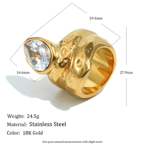 Bague imposante en acier inoxydable doré 18K avec zircon goutte d'eau et texture martelée