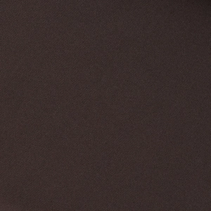 Vue macro de la texture du tissu marron foncé montrant le tissage fin et les détails textiles