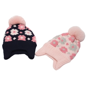 Bonnets tricotés à fleurs avec pompons et cache-oreilles pour filles en bleu et rose