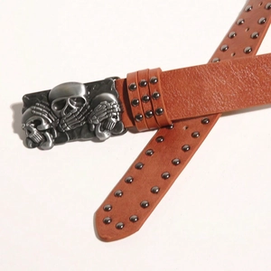 Ceinture punk homme en cuir marron avec rivets et boucle de crâne vintage argentée
