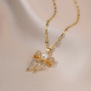 Elegante Schleifen Anhänger Halskette Mit Künstliche Perle Und Kristall Titanstahl Goldton Trendiger Schmuck Für Damen