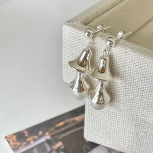 Bell Flower Bud Artificial Pearl Drop Earrings With 925 Sterling Silver Earring Post Minimalist Elegant Retro Jewelry