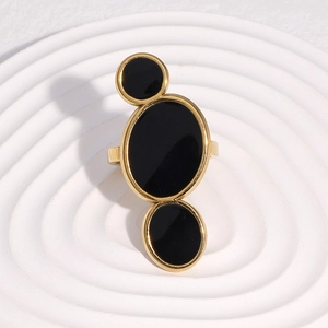 Bague ouverte en acier inoxydable doré 18 carats avec trois détails en émail noir