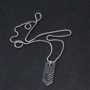 Creative silver arrow dog tag pendant on twist chain necklace for men's hip hop style