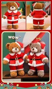 Detailansicht der Plüsch-Weihnachtsteddybären in roten Weihnachtsmann-Outfits und Hüten