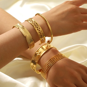 Cuff Bracelet Stainless Steel 18K Gold Plated Waterproof Hypoallergenic Open Adjustable Vintage French Style Women