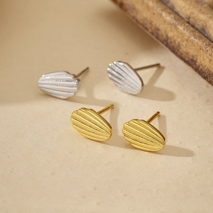 S925 sterling silver shell patterned stud earrings in gold and silver finishes