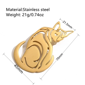 Gold hollow cat brooch in titanium steel with detailed size measurements 70mm by 45mm