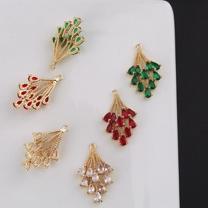 Ciondolo bouquet dorato con pietre di zircone colorate in varie tonalità vivaci