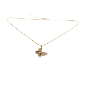 Collier papillon doré serti de zircons colorés sur une chaîne fine avec fermoir mousqueton