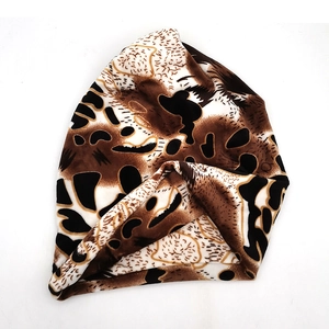 Winter leopard print beanie and neck gaiter in soft knit plush for men and women