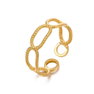 Adjustable 18K gold plated stainless steel ring with elegant twisted rope oval chain design