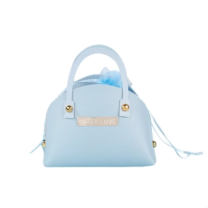 Creative blue leather shell-shaped candy box with golden handle and Sweet Love tag