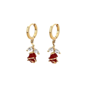 Créoles fleuries plaquées or avec pendentif rose rouge et accents de zircon
