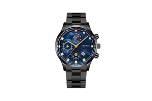 Detalle de reloj de negocios con esfera azul marino y correa de acero inoxidable negro
