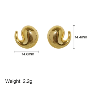 Minimalist 18k gold plated comma stud earrings showing dimensions 14.4mm height and 14.8mm width