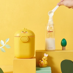 Portable yellow chick milk powder container with moisture-proof design for outdoor feeding