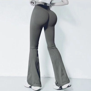 Pantalon de yoga évasé gris anthracite à taille haute avec effet push-up, vue arrière