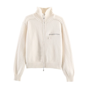Cardigan da donna in maglia bianca con cerniera, collo alto e taschino sul petto in metallo