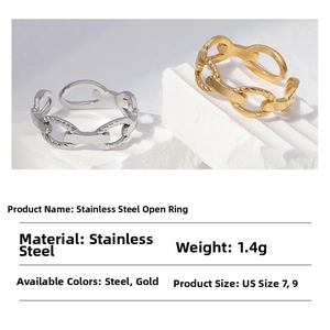 Detail view of hollow chain link design on adjustable gold and silver stainless steel rings
