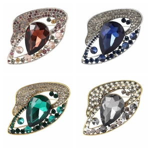 Vintage Zinc Alloy Water Drop Rhinestone Brooch Pin For Women Elegant Geometric Suit Coat Corsage Fashion Jewelry Pin