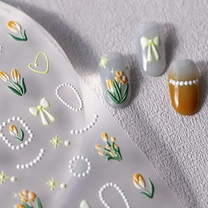 5D-geprägte Nagelaufkleber mit gelben Tulpen, Schleifen und Perlen für Nailart-Design