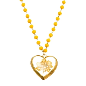 18K gold-plated titanium steel necklace featuring a natural yellow dried flower heart pendant