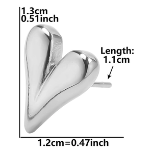 Detailed size specifications for heart-shaped 304 stainless steel stud earrings in silver