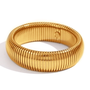 Minimalist 20mm wide golden stainless steel stretch snake chain bracelet in tubogas style