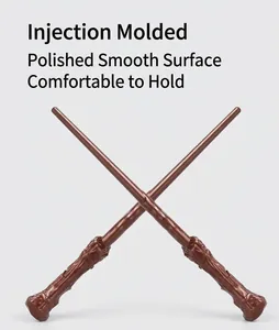 Détail de baguettes magiques moulées par injection avec finition brillante lisse