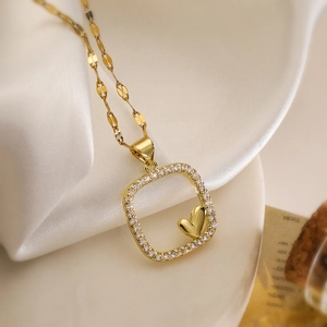 Minimalist 18K Gold Plated Copper Heart Pendant Necklace For Women Luxury Zirconia Inlaid Geometric Hollow Square Jewelry