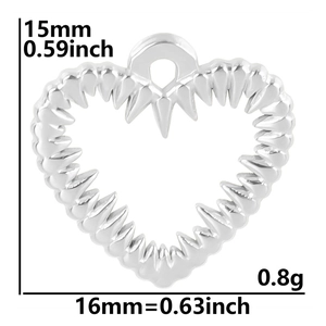 Detailed view of silver heart pendant with gothic spike edge and size dimensions