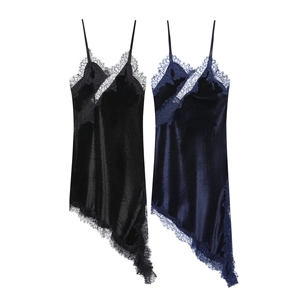 Robe À Bretelles En Velours Élégante Bordure En Dentelle Col En V Sans Manches Ourlet Irrégulier Chemise De Nuit Pour Femme