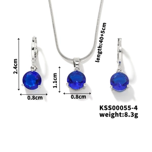 Détails de l'ensemble de bijoux argentés avec cristaux bleus et dimensions