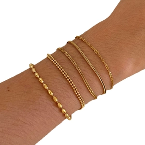 Set of five minimalist gold-plated stainless steel chain bracelets for women