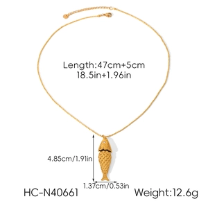 Detailed size chart for 18k gold koi fish pendant necklace with diamond and measurements