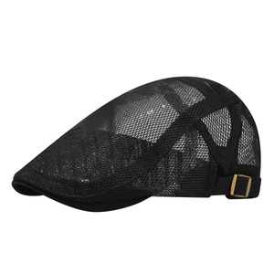 Klassische schwarze atmungsaktive Mesh-Schirmmütze mit verstellbarer Gold-Schnalle