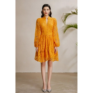 Abito Midi In Pizzo Ricamato Giallo Scollo A V Maniche A Lanterna Bottone Perla Artificial Abito Elegante A Trapezio Per Donna