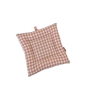 Sous-verre en tissu vichy rose avec rembourrage isolant et boucle de suspension déco