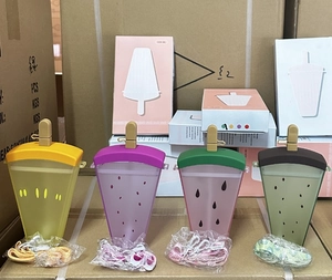 320ml popsicle shaped water bottle with strap in four colors and matte finish
