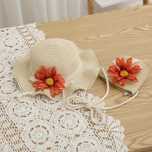 Set cappello e borsa in paglia per bambini con margherita arancione e pizzo bianco