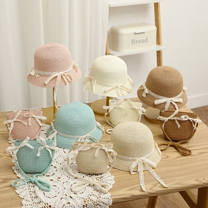 Sweet girls' woven straw hat and lace bow bag set for sun protection in diverse colors