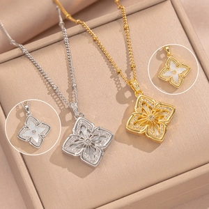 Four Leaf Clover Pendant Necklace Mother Of Artificial Pearl Zircon 18K Gold Plated Titanium Steel Jewelry Gift For Women