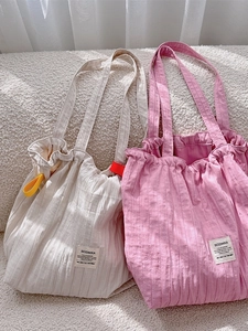 Large Capacity Pleated Tote Bag Women Lightweight Vertical Striped Texture Drawstring Shoulder Bag Daily Commute Student