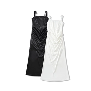 Robe Longue En Satin Froncée Plissée Dos Lacé Fines Bretelles Coupe Ajustée Élégante Tenue De Soirée Pour Femmes