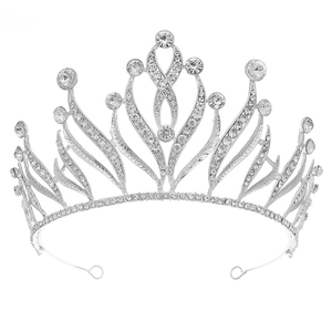 Elegant silver Baroque bridal crown with shimmering leaf design and luxury rhinestones