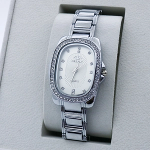 Silver luxury quartz watch for women with rhinestone oval dial and metallic mesh band