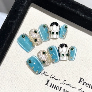 Handmade Luxury Cat Eye Press On Nails With Green Rhinestone Snake Head Design Vintage Style Reusable Nails For Women